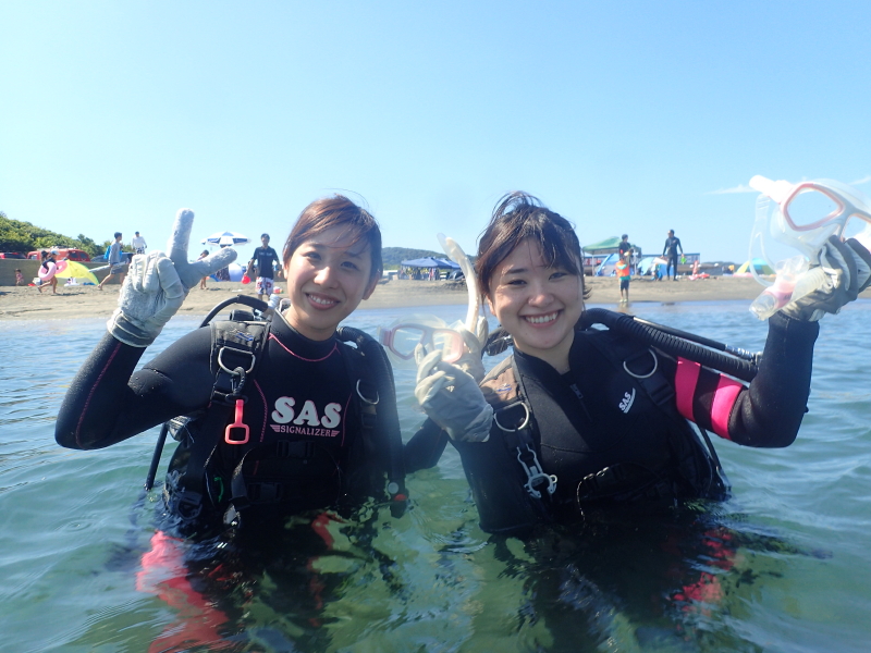 千葉県館山市の沖ノ島ビーチで千葉県からお越しの女性2名の体験ダイビングを行いました。｜千葉県館山市の沖ノ島ダイビングサービスマリンスノー